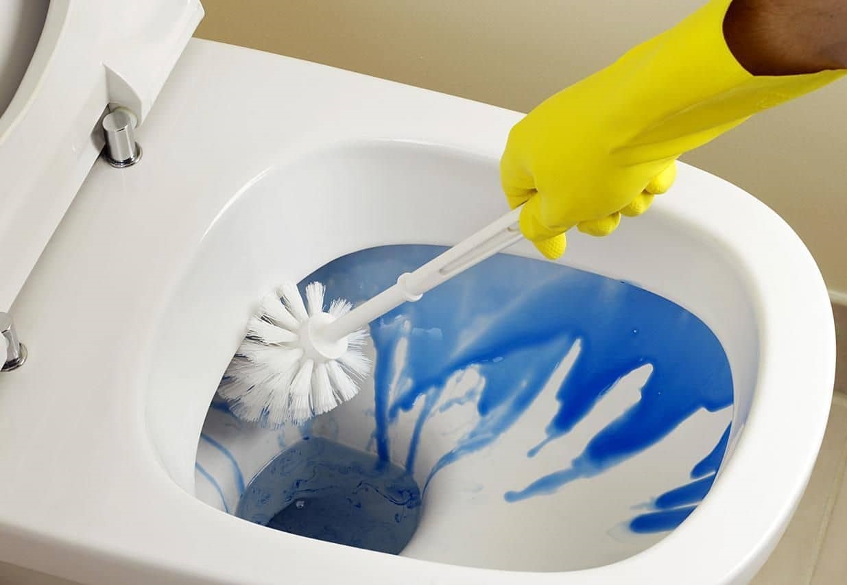 Cách Vệ Sinh Phòng Tắm Sạch Sẽ